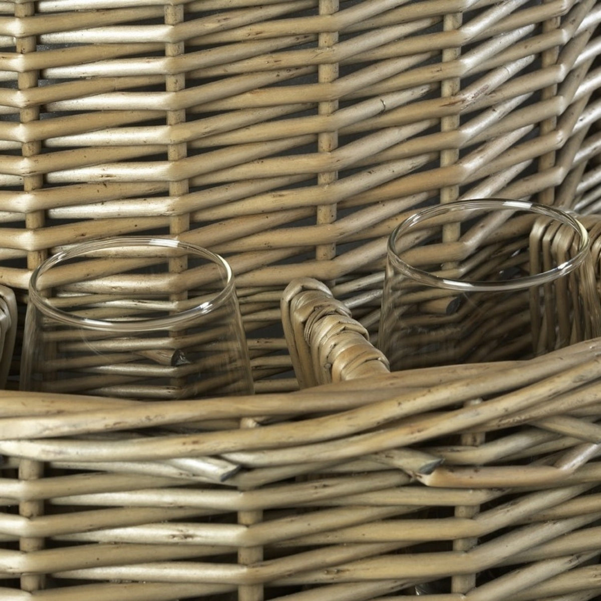 Red Hamper Chilled Drinks Picnic Basket