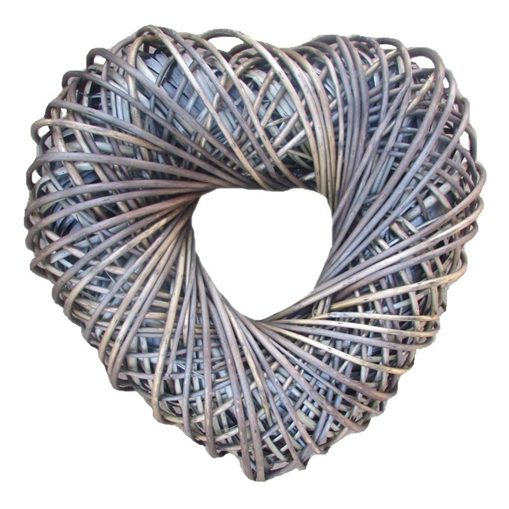 The Willow Basket Wicker Large Heart Shaped Wreath